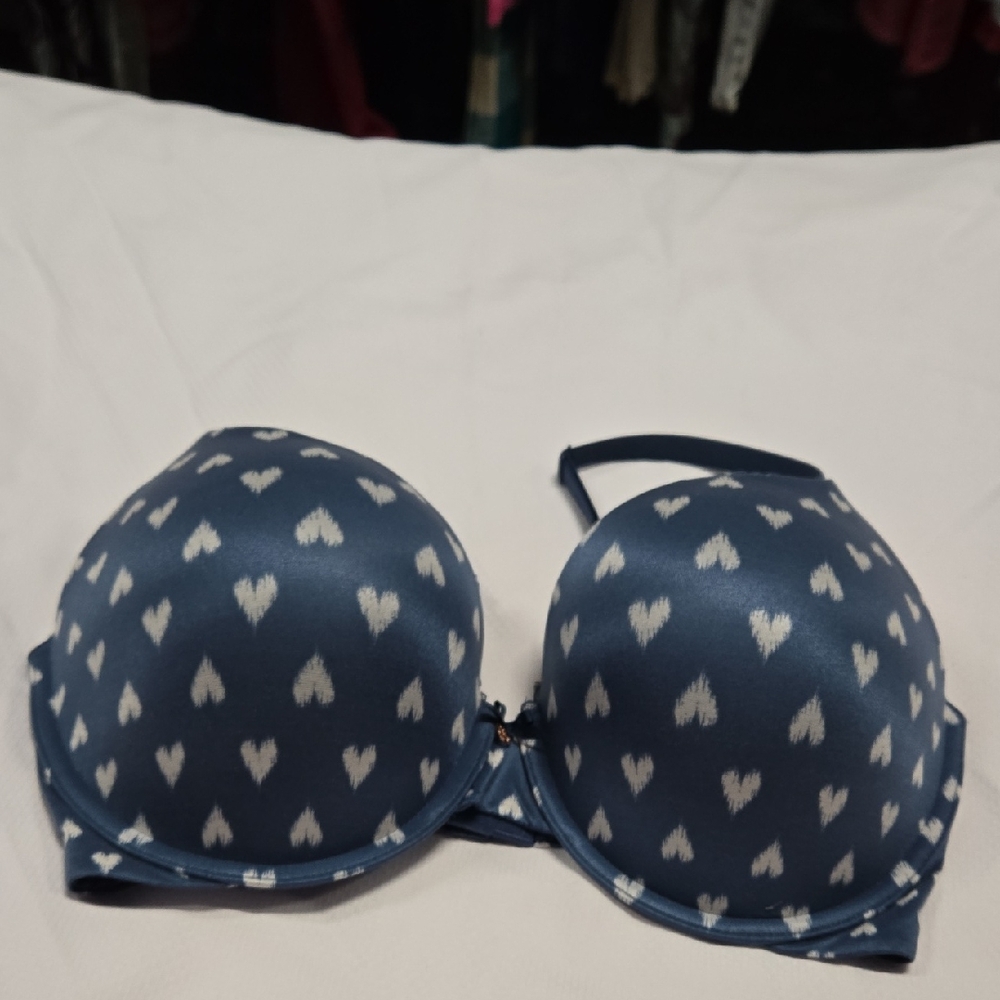 Victoria's Secret Blue Heart Print Bra
